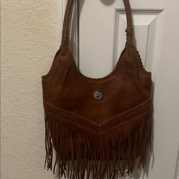 JESSIE & JAMES Handbags - Jessie & James Elegant Brown Fringe Shoulder Bag
